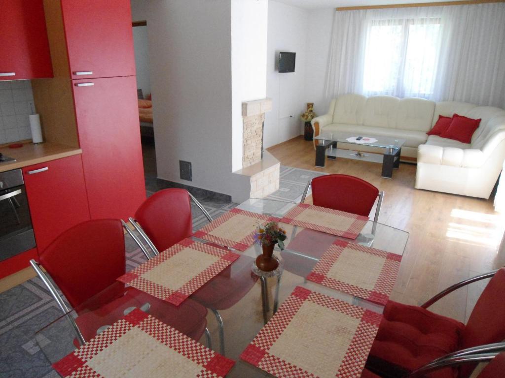 Galesic Apartments & Rooms Korenica Room photo